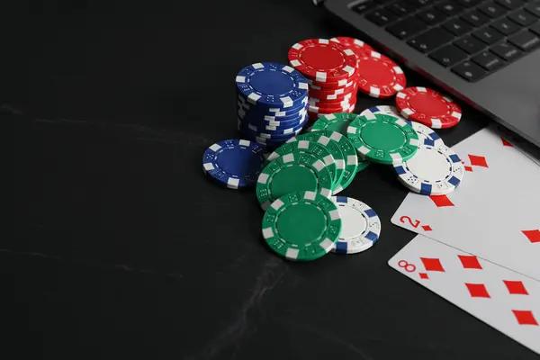 What Beginners Should Know About siti poker online