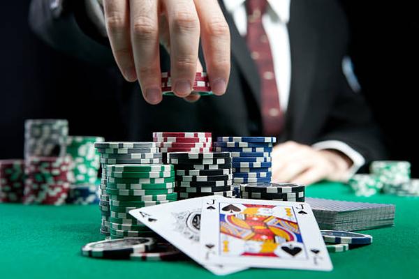 Beyond the Headlines: Support Response Times and Online Casinos in UAE